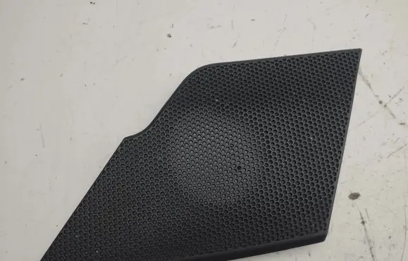 Jeep Cherokee Side speaker trim/cover 2537709