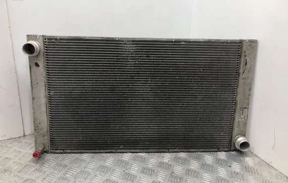 BMW 5 E60 E61 Coolant radiator 99374004 7787440