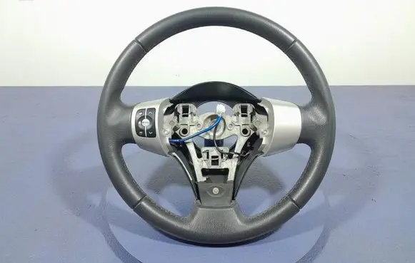 Toyota Yaris Steering wheel 305460899FKA