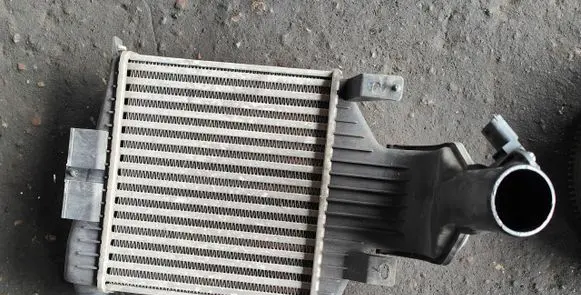 Opel Astra H Intercooler radiator 055355617