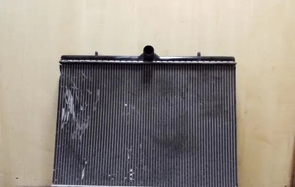 Citroen C4 I Picasso Coolant radiator 9682477580