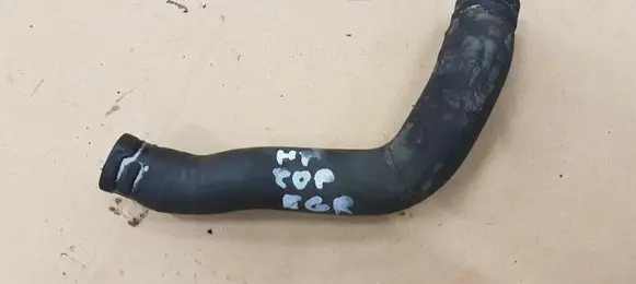 Volkswagen PASSAT B7 Engine coolant pipe/hose 1K0122157D