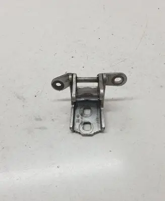 Opel Insignia A Rear door lower hinge A046574