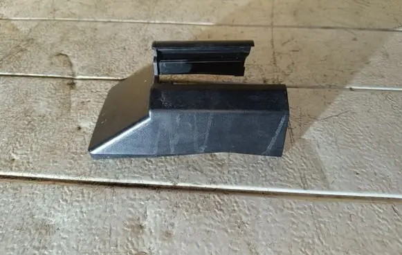 Mercedes-Benz ML W164 Front passenger seat rail trim A1649190120