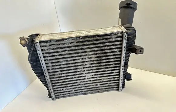 Audi Q7 4L Intercooler radiator 7L6145803c