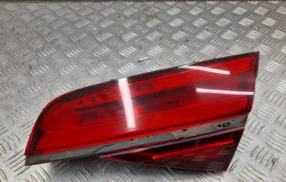 Audi A8 S8 D4 4H Tailgate rear/tail lights 4H0945094J