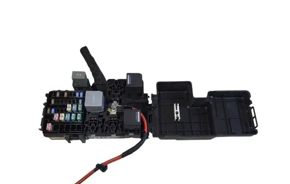 Volvo V60 Fuse module 31384034
