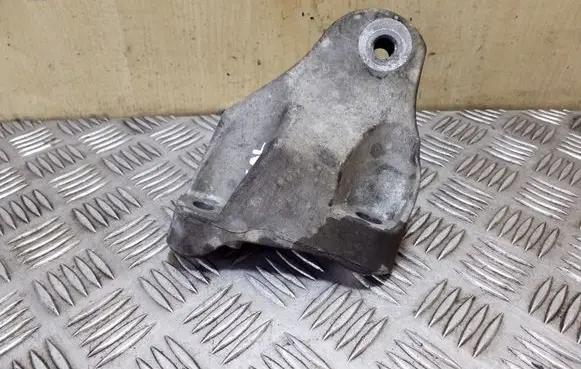 Renault Scenic III - Grand scenic III Engine mounting bracket 11332002R