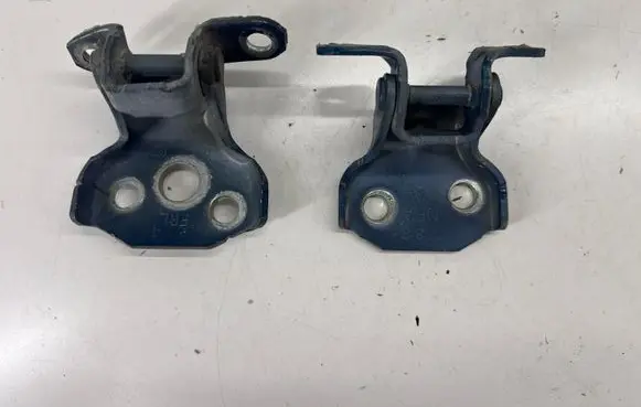 Subaru Outback (BS) Front door hinge set 60079AG01B 60070AG01A9P 60070AG01A9W