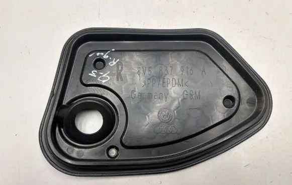 Audi Q3 F3 Other front door trim element 8V5837916A