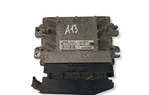 Renault Clio II Engine control unit/module 8200326395 8200326387 S110140201A