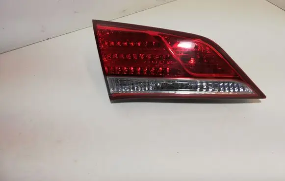 Hyundai i40 Tailgate rear/tail lights 924033Z3
