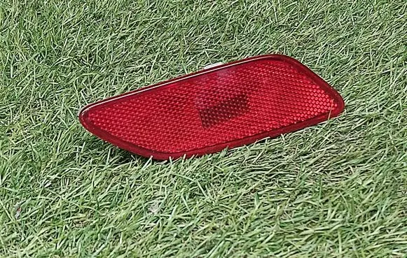 Rear tail light reflector