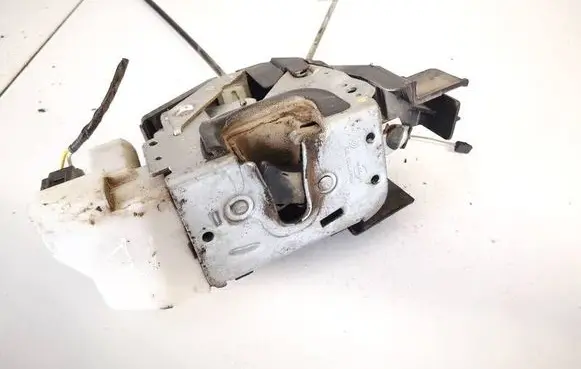 Front door lock