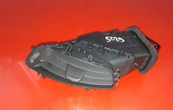 Opel Zafira C Dash center air vent grill 13427382 364719583