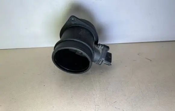 Volvo S60 Mass air flow meter 8670115 0280218068