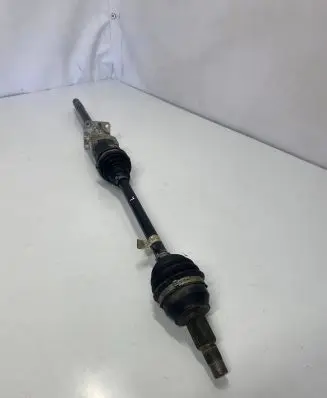 Maserati Ghibli Front driveshaft 067000707709710800