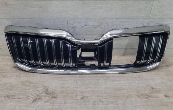 Skoda Superb B8 (3V) Front bumper upper radiator grill 3V0853653J