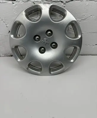 Peugeot 307 R15 wheel hub/cap/trim 9637540880