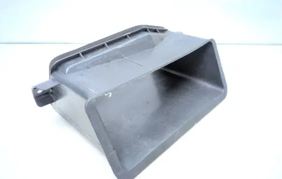 Chevrolet Captiva Cabin air duct channel 95191647