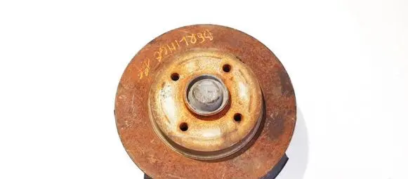 Citroen Berlingo Rear brake disc neventiliuojamas