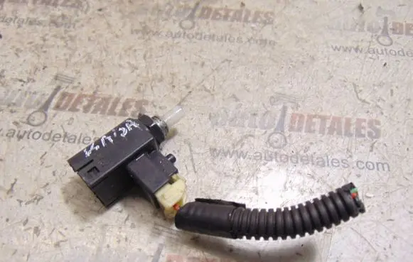 Clutch pedal sensor
