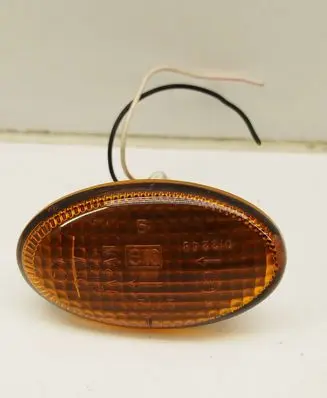 Subaru Forester SG Front fender indicator light 015445