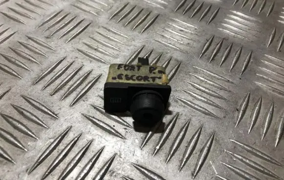 Ford Escort Windscreen/window heater switch 18c6216dc