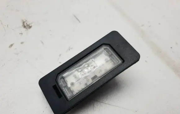 BMW 3 E92 E93 Number plate light 7193293 081730534