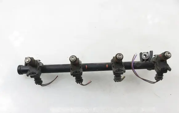 Renault Clio II Fuel main line pipe 8200139674C