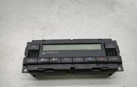 Volkswagen PASSAT B5 Climate control unit