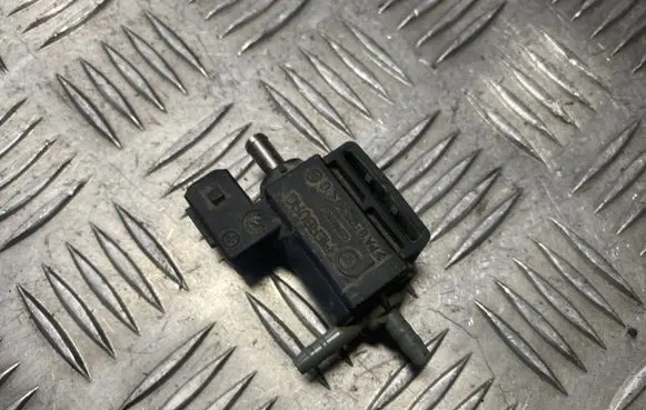 Peugeot 407 Turbo solenoid valve 70058501 04T352
