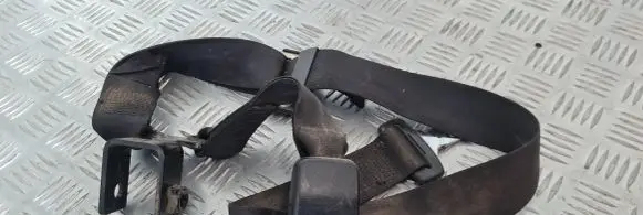 Nissan Terrano Rear seatbelt buckle