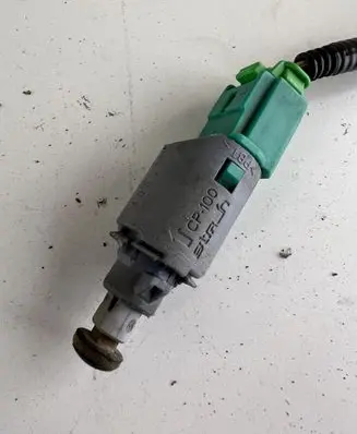 Renault Scenic II - Grand scenic II Clutch pedal sensor CP100