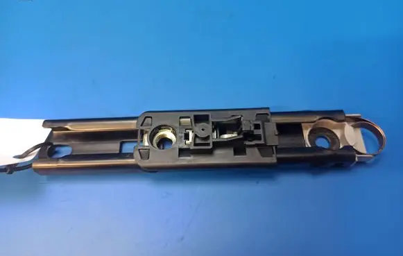 Mercedes-Benz E W211 Seat belt height adjuster A2118600088