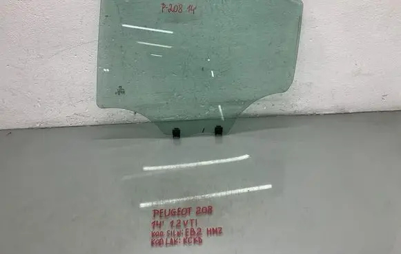 Peugeot 208 Rear door window glass 43R001583