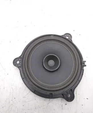 Nissan Qashqai Rear door speaker 7606500485