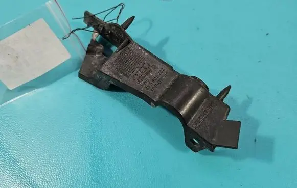 Audi A4 S4 B8 8K Front bumper mounting bracket 8K0807283 IMPRK1585237