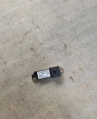 Audi A3 S3 8L Airbag deployment crash/impact sensor 8L0959643C 110202