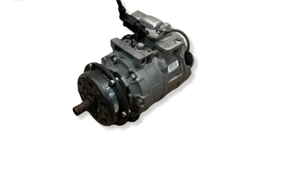 Volkswagen Transporter - Caravelle T5 Air conditioning (A/C) compressor (pump) 7H0820805C