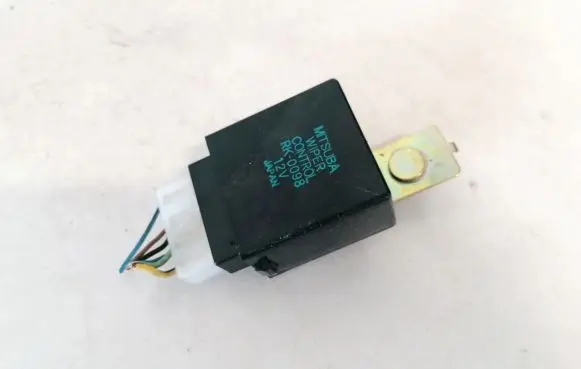 Subaru Forester SG Window wiper relay rk0098 rk-0098