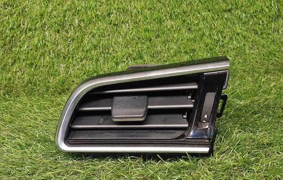 Toyota Camry VIII XV70 Dashboard side air vent grill/cover trim 5565006480