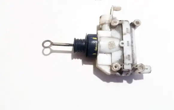Mercedes-Benz E W124 Central locking vacuum pump 