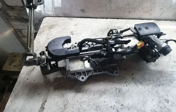 Audi A3 S3 A3 Sportback 8P Steering wheel axle 1K2971616 8P0907137CD 10004023
