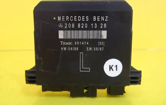 Mercedes-Benz CLK A208 C208 Door control unit/module 2088201326