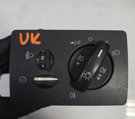 Ford Focus C-MAX Light switch 3M5T13A024BA