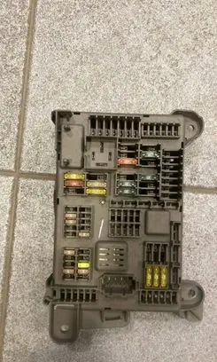 BMW X6 E71 Fuse module 6931687