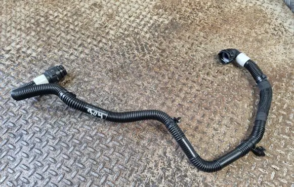 Tesla Model Y Engine coolant pipe/hose 107758500E