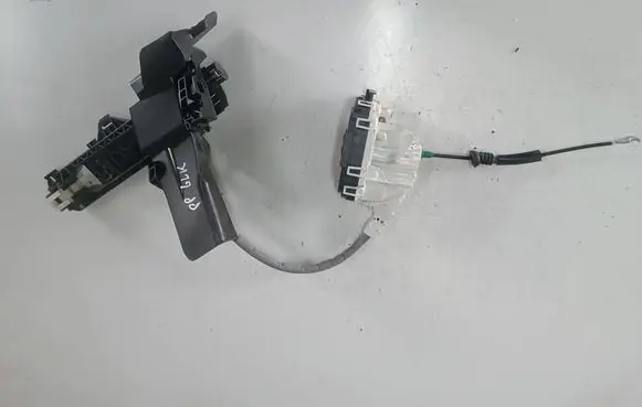 Mercedes-Benz GLK (X204) Front door lock A2047200635-glk A2047200635