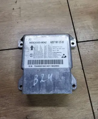 Mercedes-Benz E C207 W207 Airbag control unit/module A2079012500 5WK44773